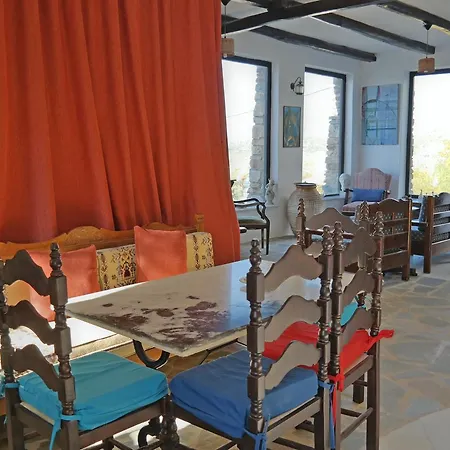Orkos Village דירה